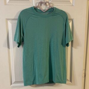 Lululemon Metal Vent Tech Size Small Teal/Sage